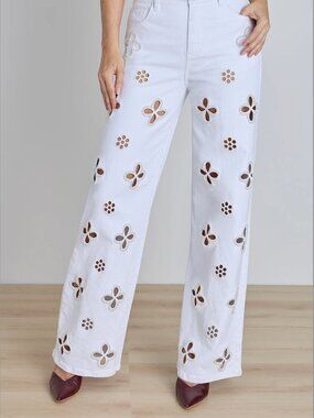 NWT Noli Shop Embroidered Jeans, sz 27